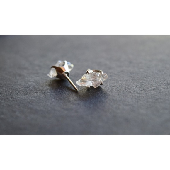 Sterling silver stud earrings, alternative diamond, uncut natural gemsto… - Picture 3 of 5